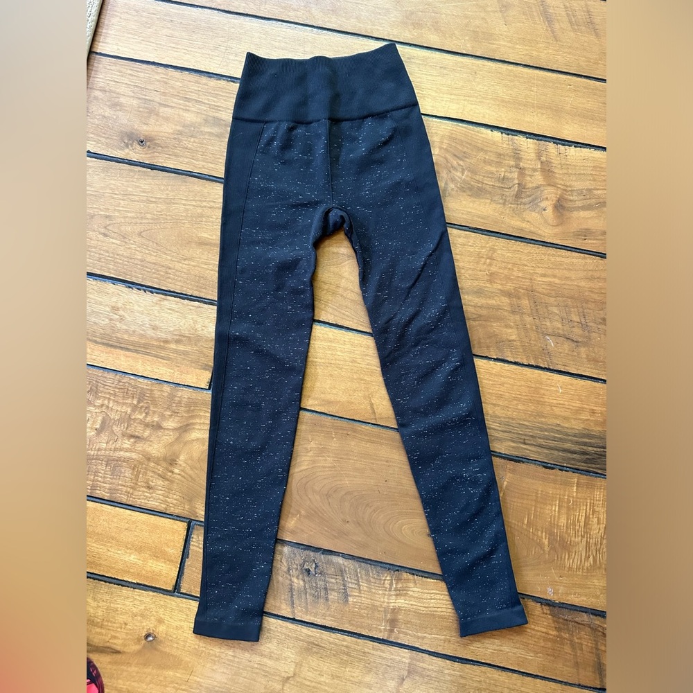 Lululemon black leggings